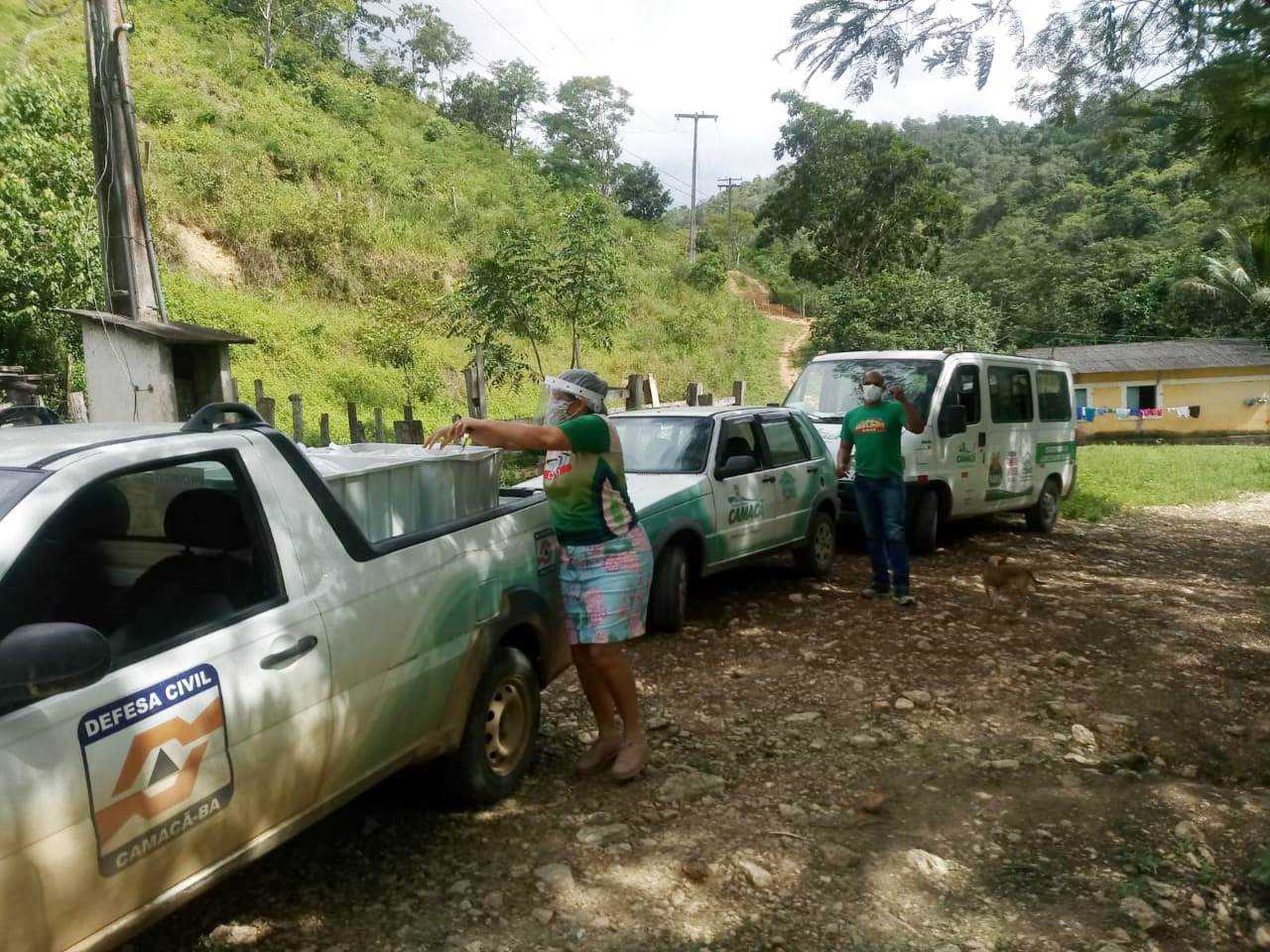 Camacã: Famílias de Leoventura e Zona Rural recebem alimentos e outras necessidades

